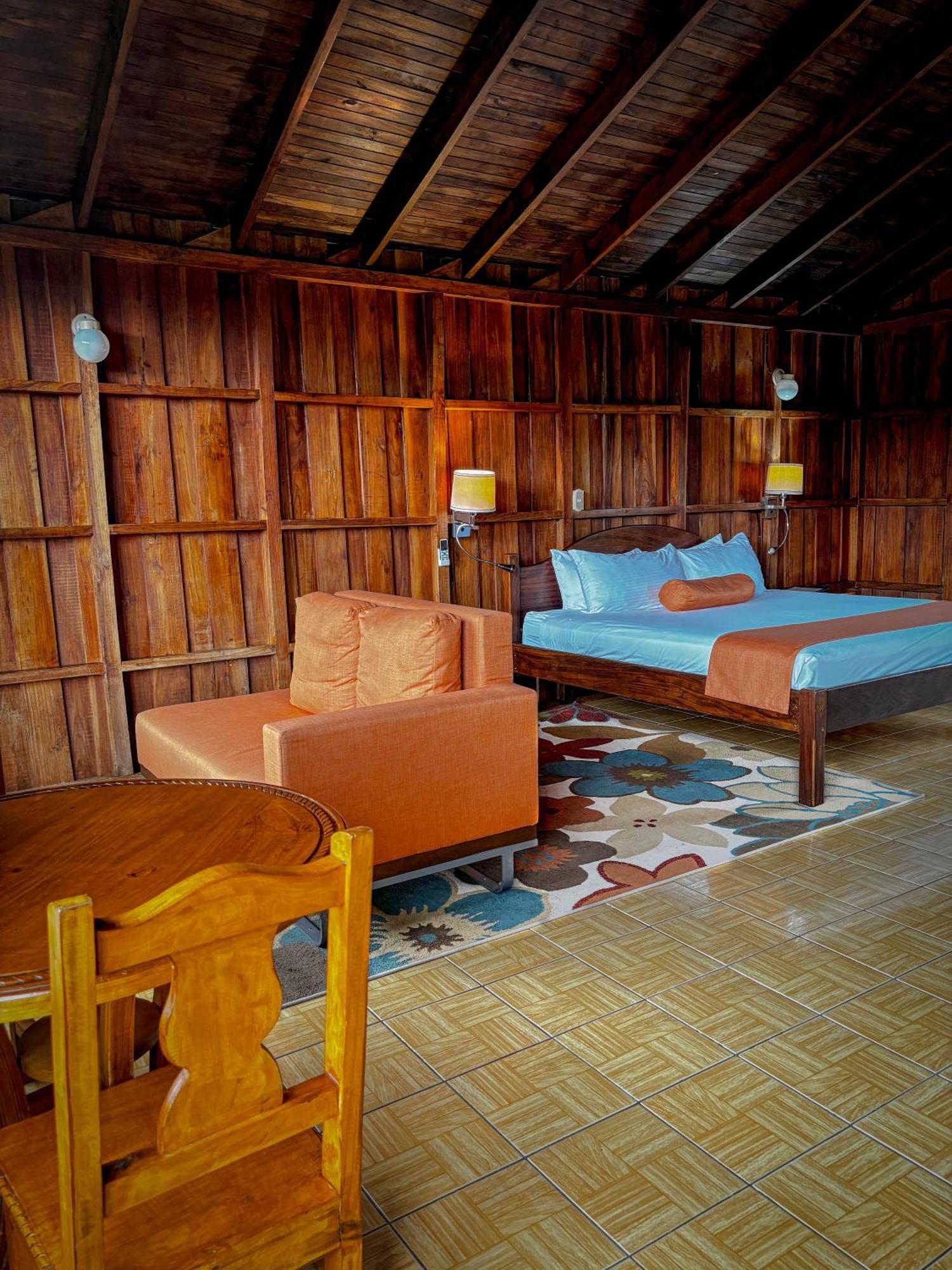 Arenal Roca Lodge & Bungalows La Fortuna ภายนอก รูปภาพ