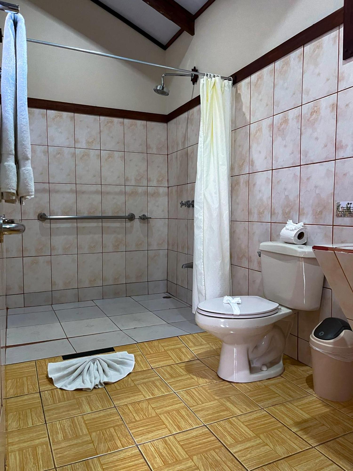 Arenal Roca Lodge & Bungalows La Fortuna ห้อง รูปภาพ