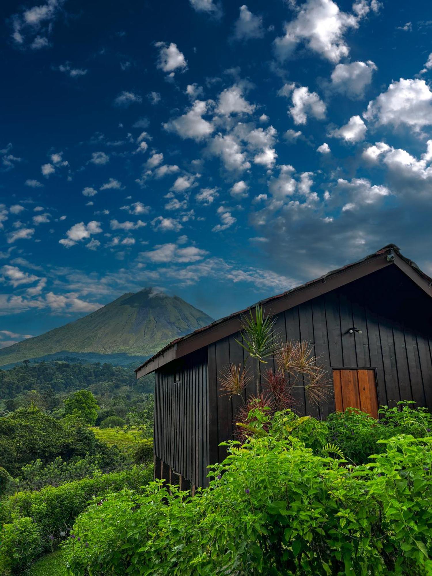 Arenal Roca Lodge & Bungalows La Fortuna ภายนอก รูปภาพ