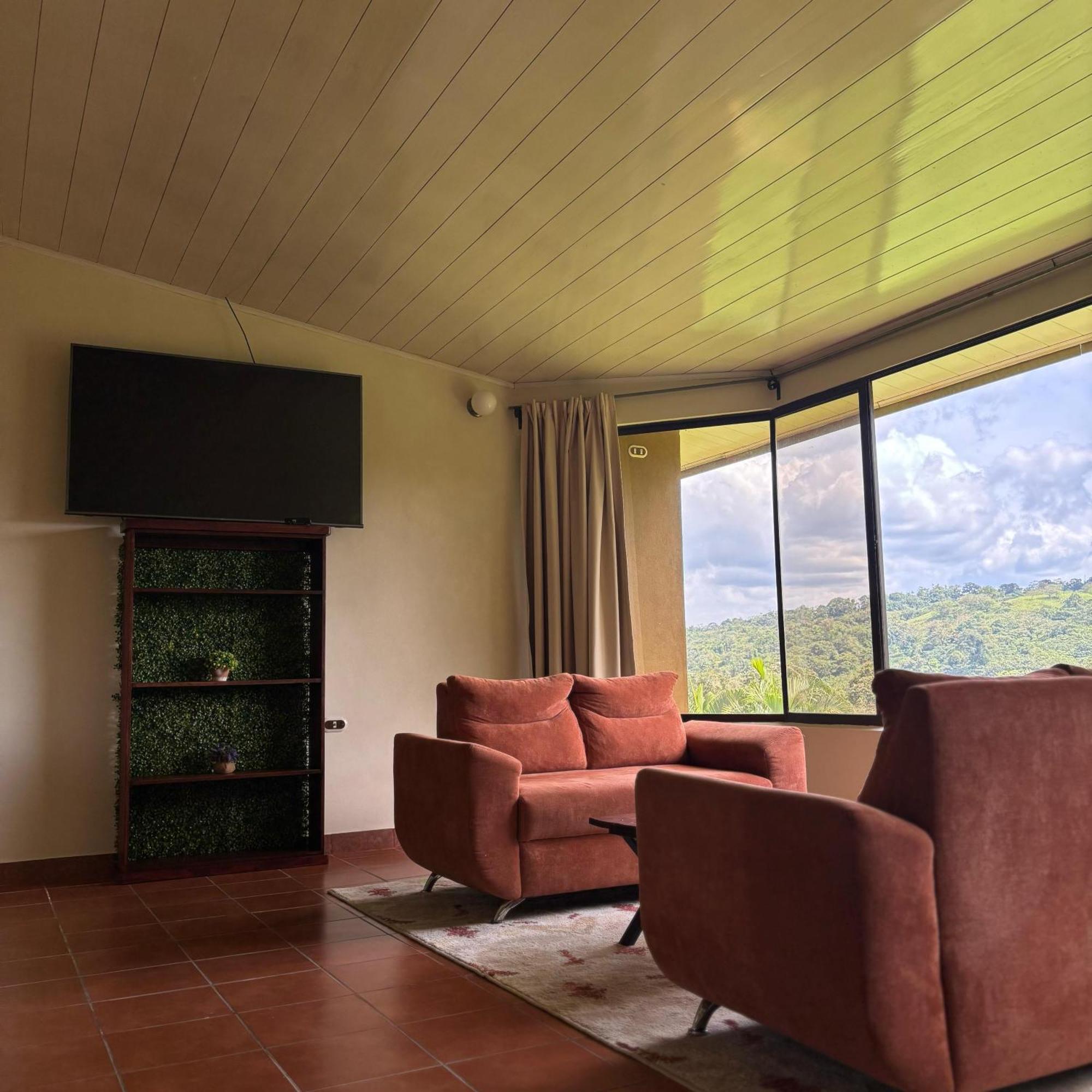 Arenal Roca Lodge & Bungalows La Fortuna ภายนอก รูปภาพ